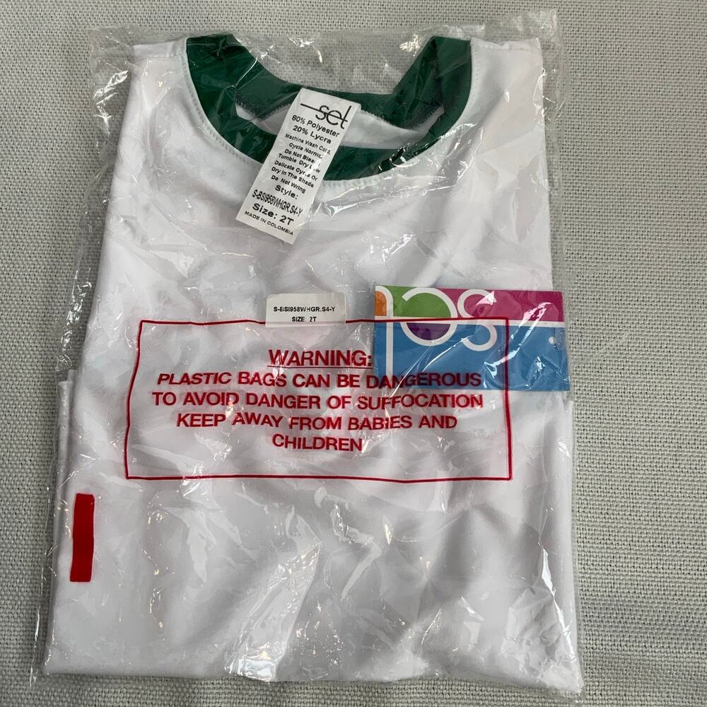 Set‎ Athletics NWT white with green size 2T athletic shirt